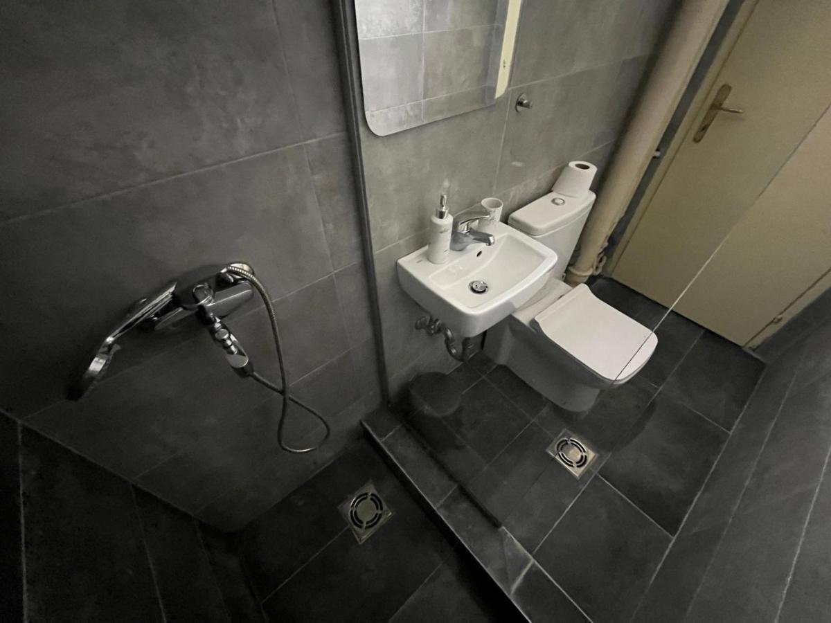 Mickitos City Center Apartment Скопье Экстерьер фото