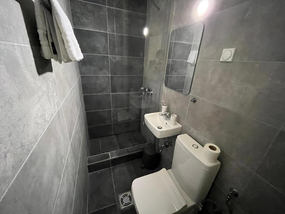 Mickitos City Center Apartment Скопье Экстерьер фото