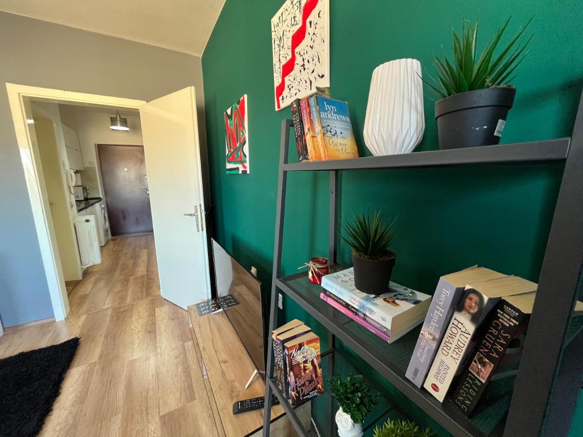 Mickitos City Center Apartment Скопье Экстерьер фото