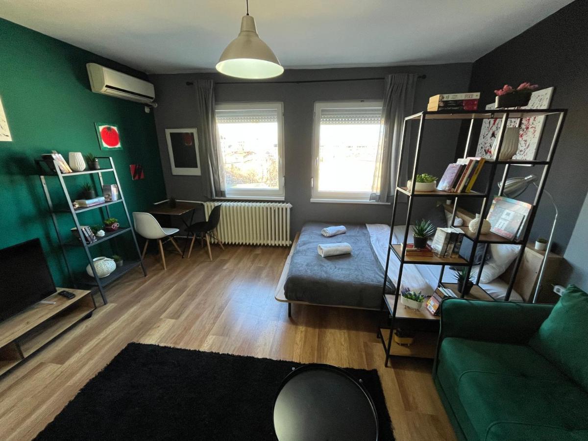 Mickitos City Center Apartment Скопье Экстерьер фото