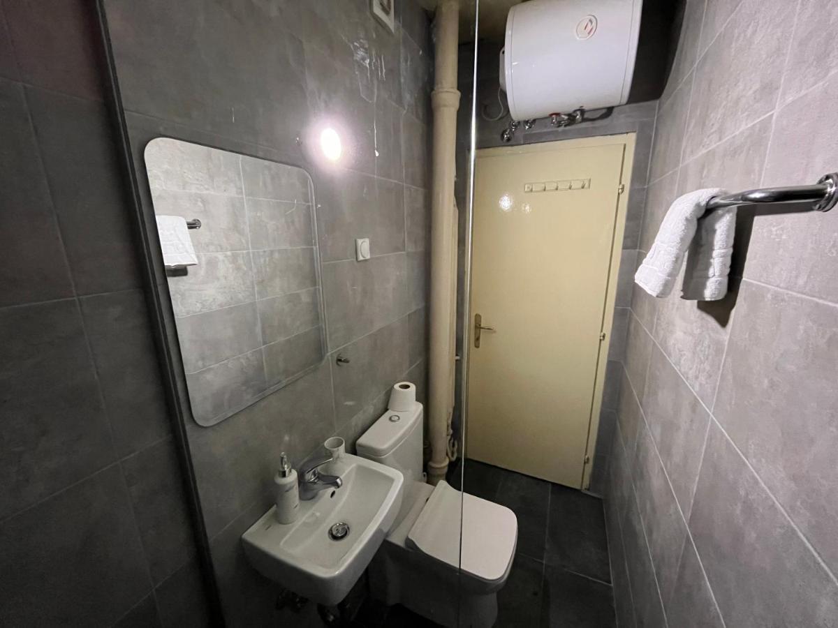 Mickitos City Center Apartment Скопье Экстерьер фото