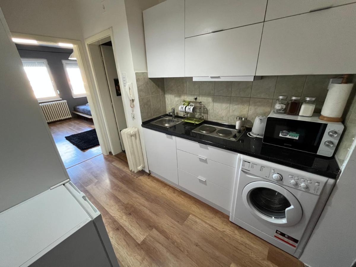 Mickitos City Center Apartment Скопье Экстерьер фото