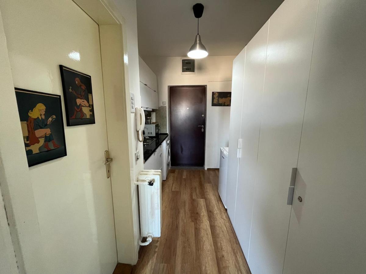 Mickitos City Center Apartment Скопье Экстерьер фото