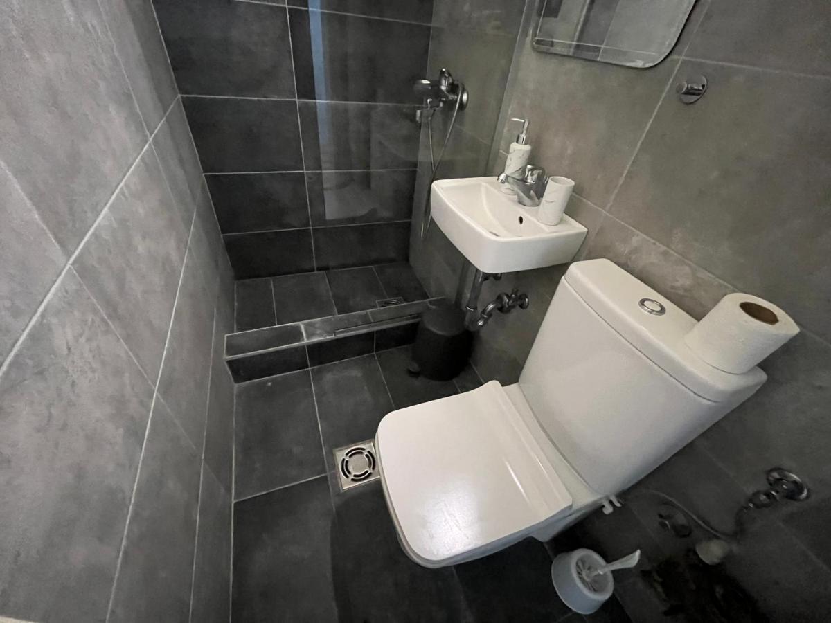 Mickitos City Center Apartment Скопье Экстерьер фото