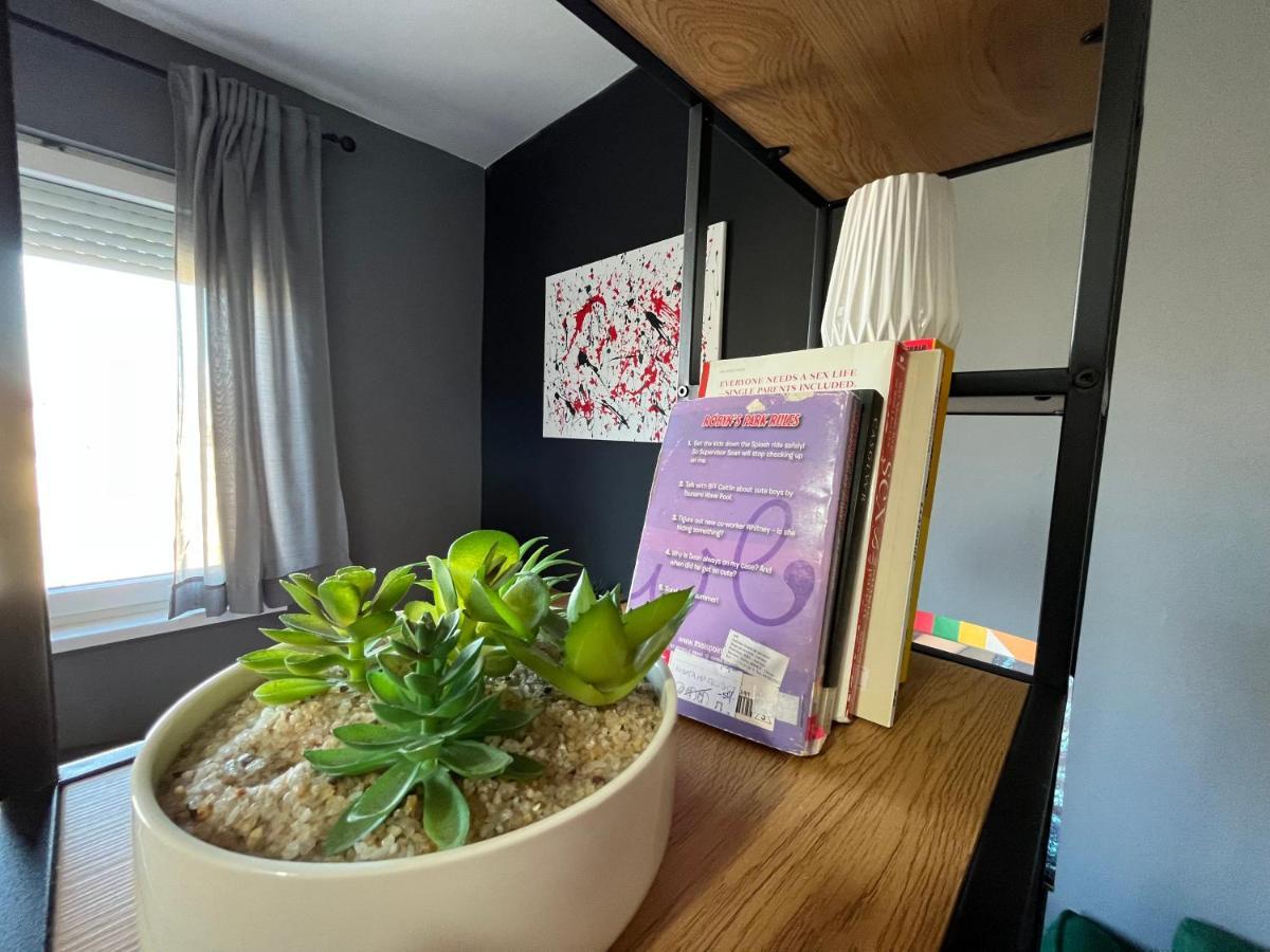 Mickitos City Center Apartment Скопье Экстерьер фото