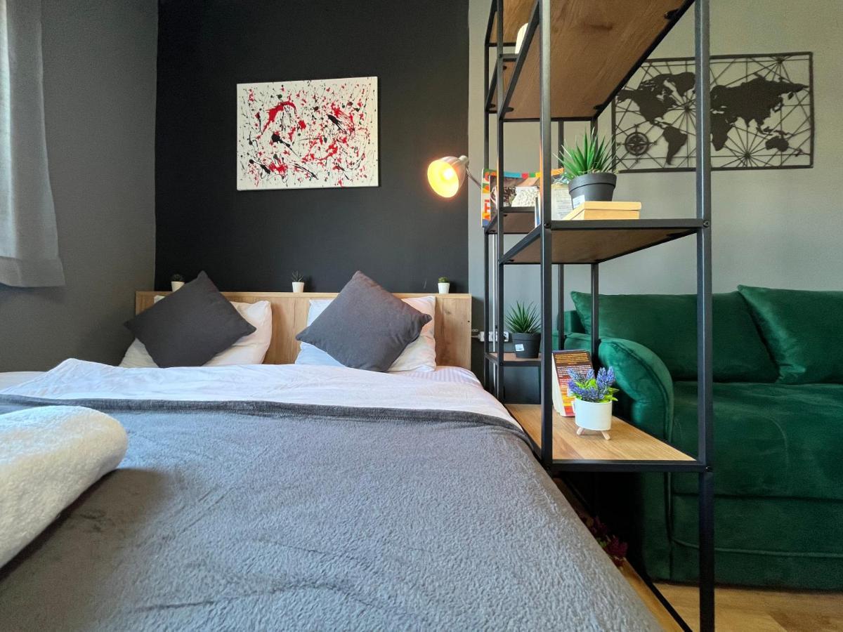 Mickitos City Center Apartment Скопье Экстерьер фото